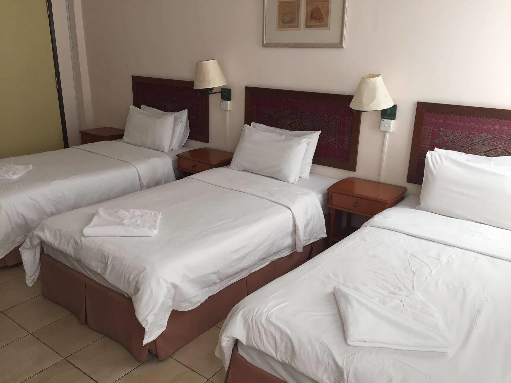 Seapark Condotel Hotel Kota Kinabalu Buitenkant foto