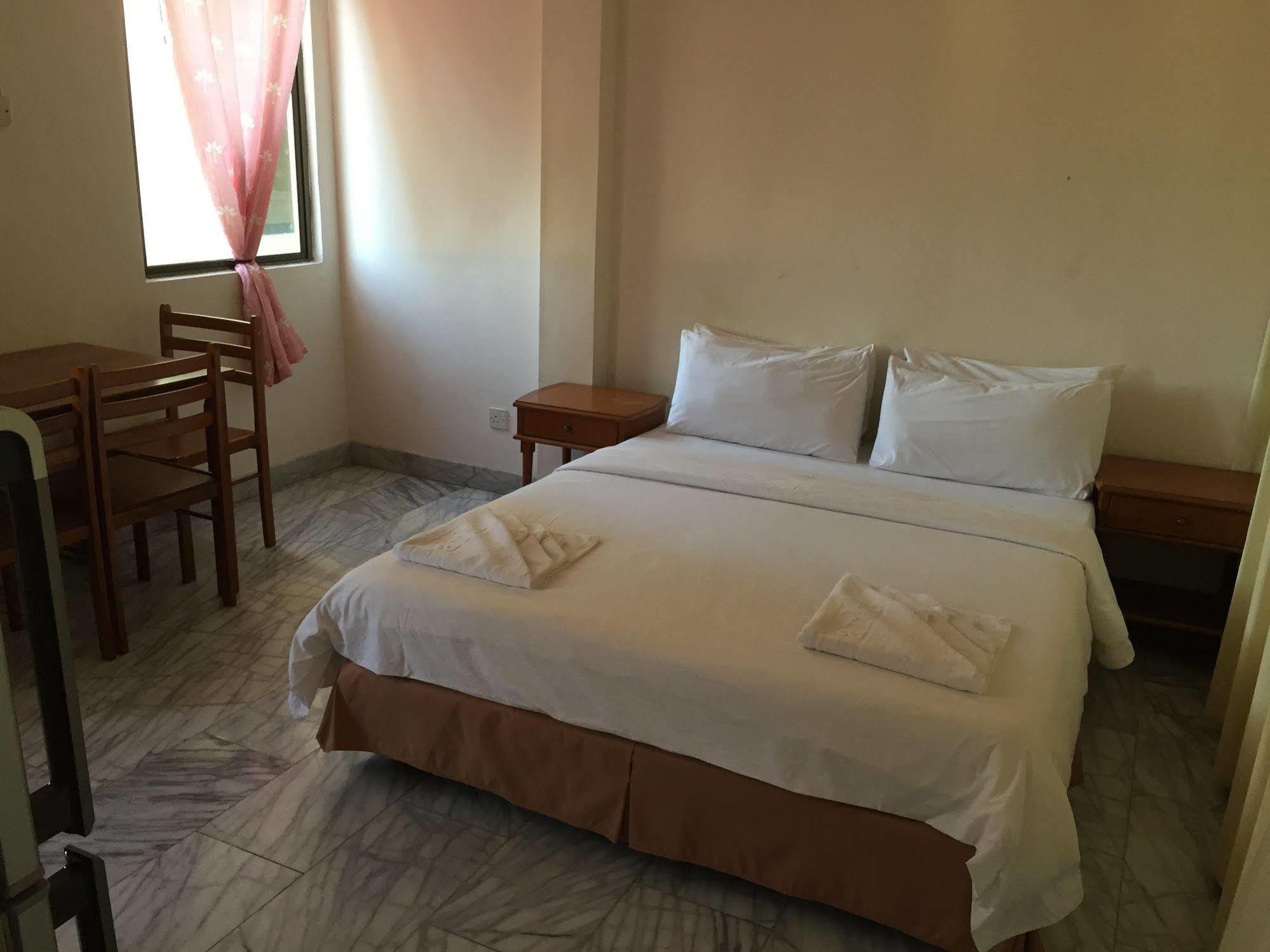 Seapark Condotel Hotel Kota Kinabalu Buitenkant foto