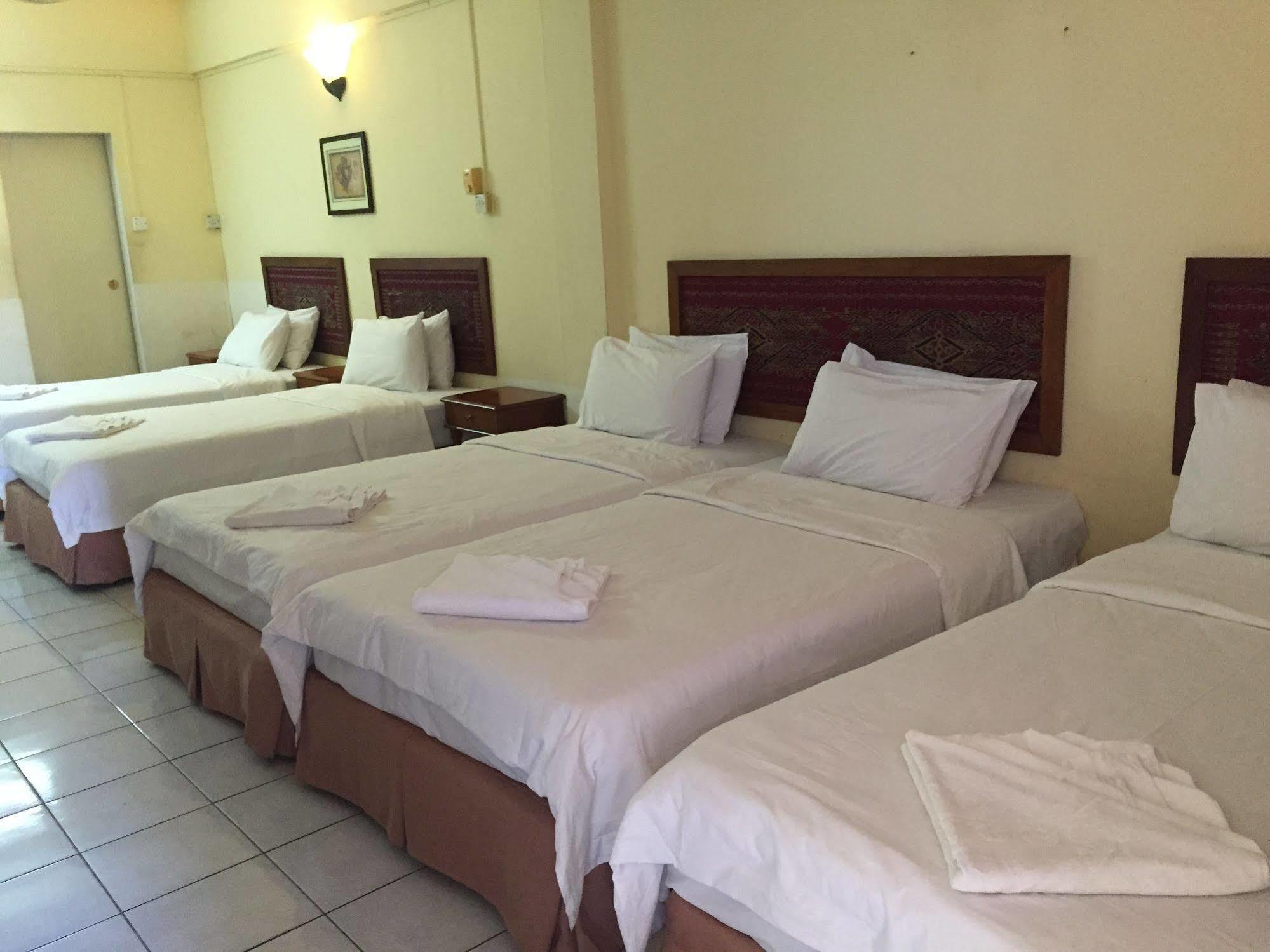 Seapark Condotel Hotel Kota Kinabalu Buitenkant foto
